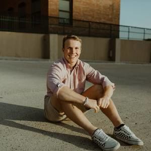 Meet your Posher, Holden